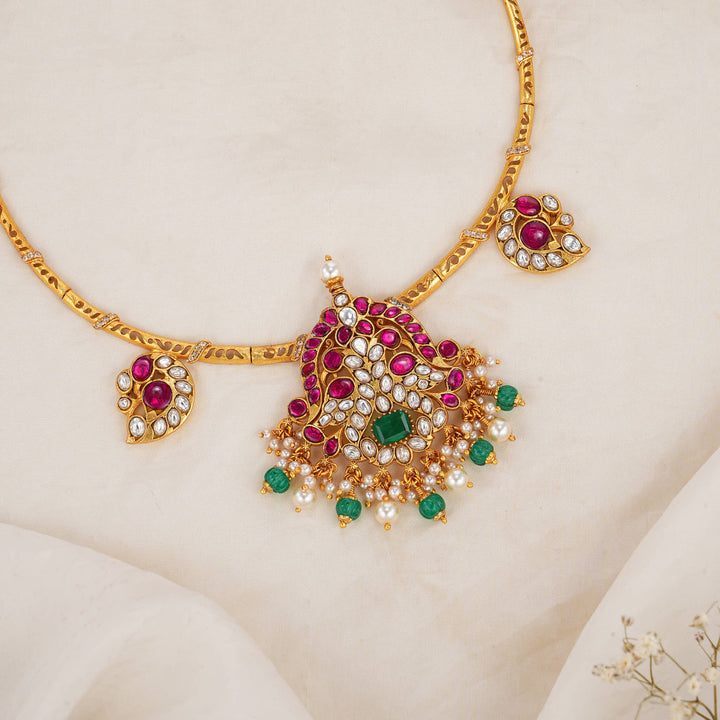 Mahika Kundan Short Necklace