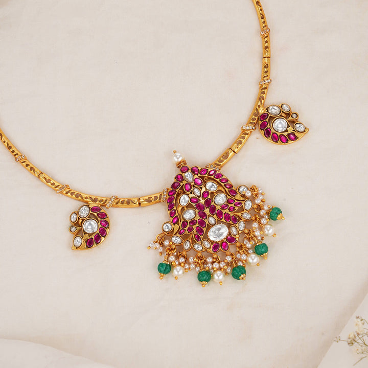 Padmika Kundan Short Necklace