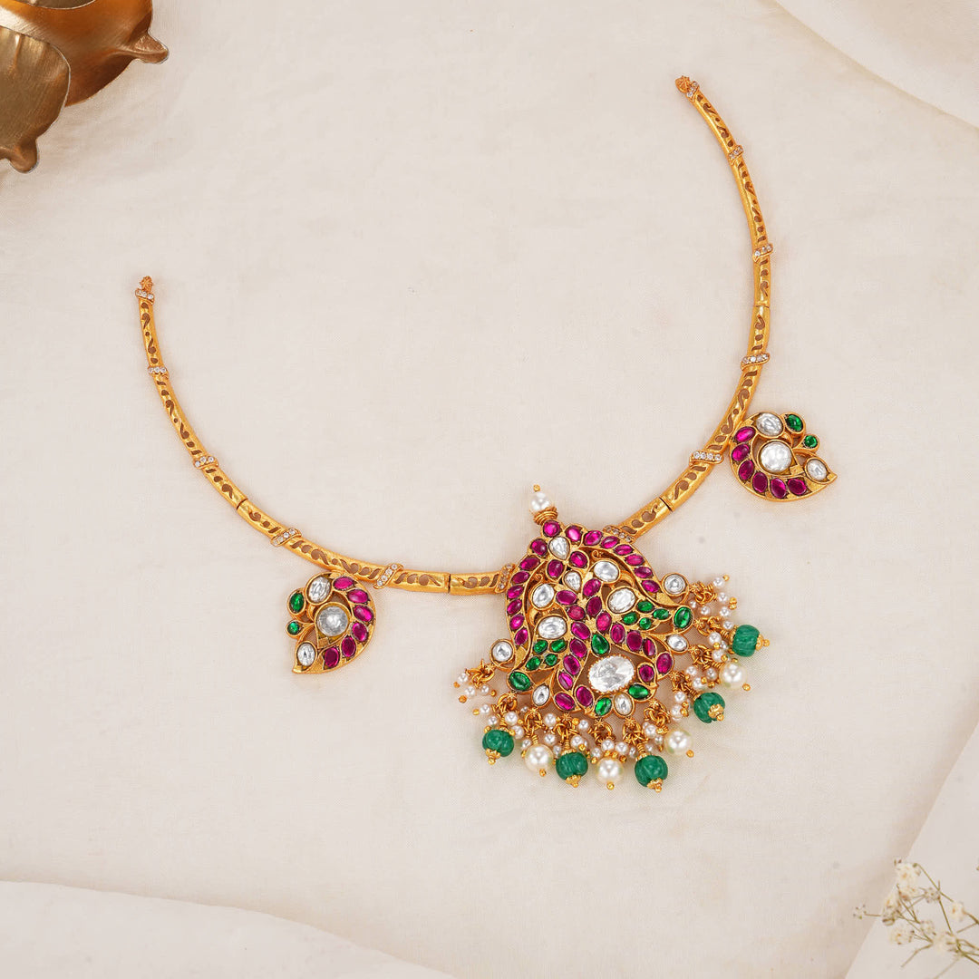 Samyukta Kundan Short Necklace