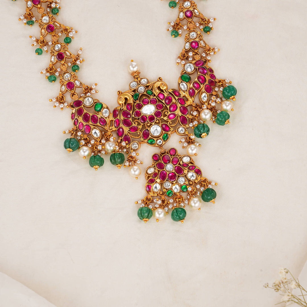Saanvika Kundan Long Necklace