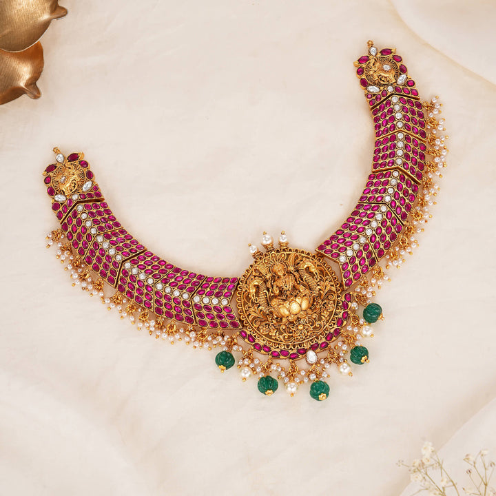 Shavisha Kundan Short Necklace