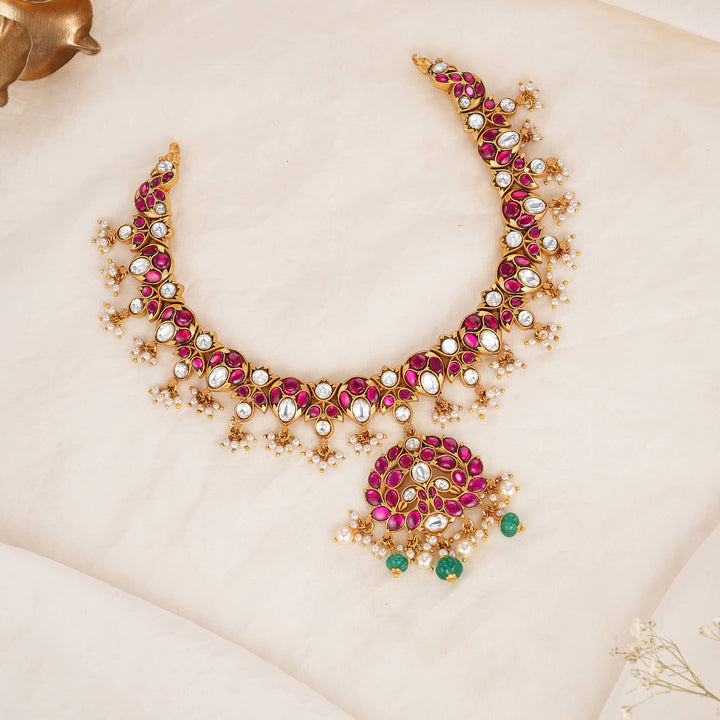Vedhikaa Kundan Short Necklace
