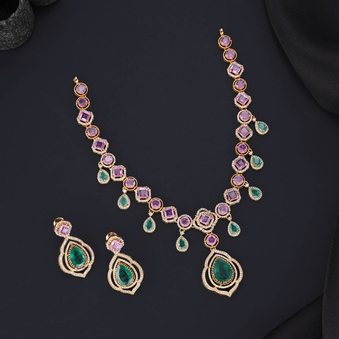 Glowing Victorian Short Necklace Set