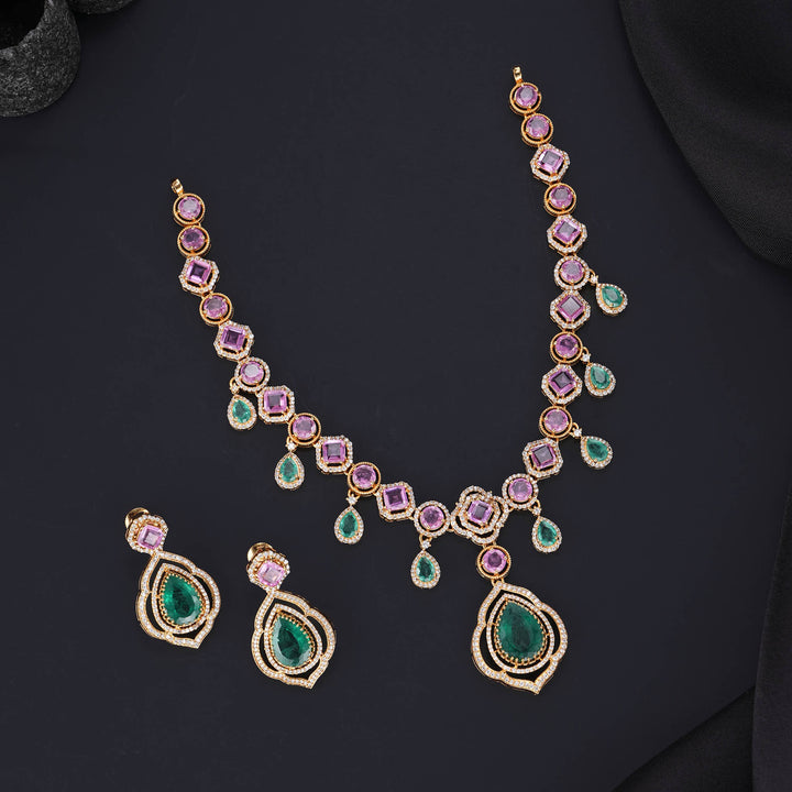 Glowing Victorian Short Necklace Set