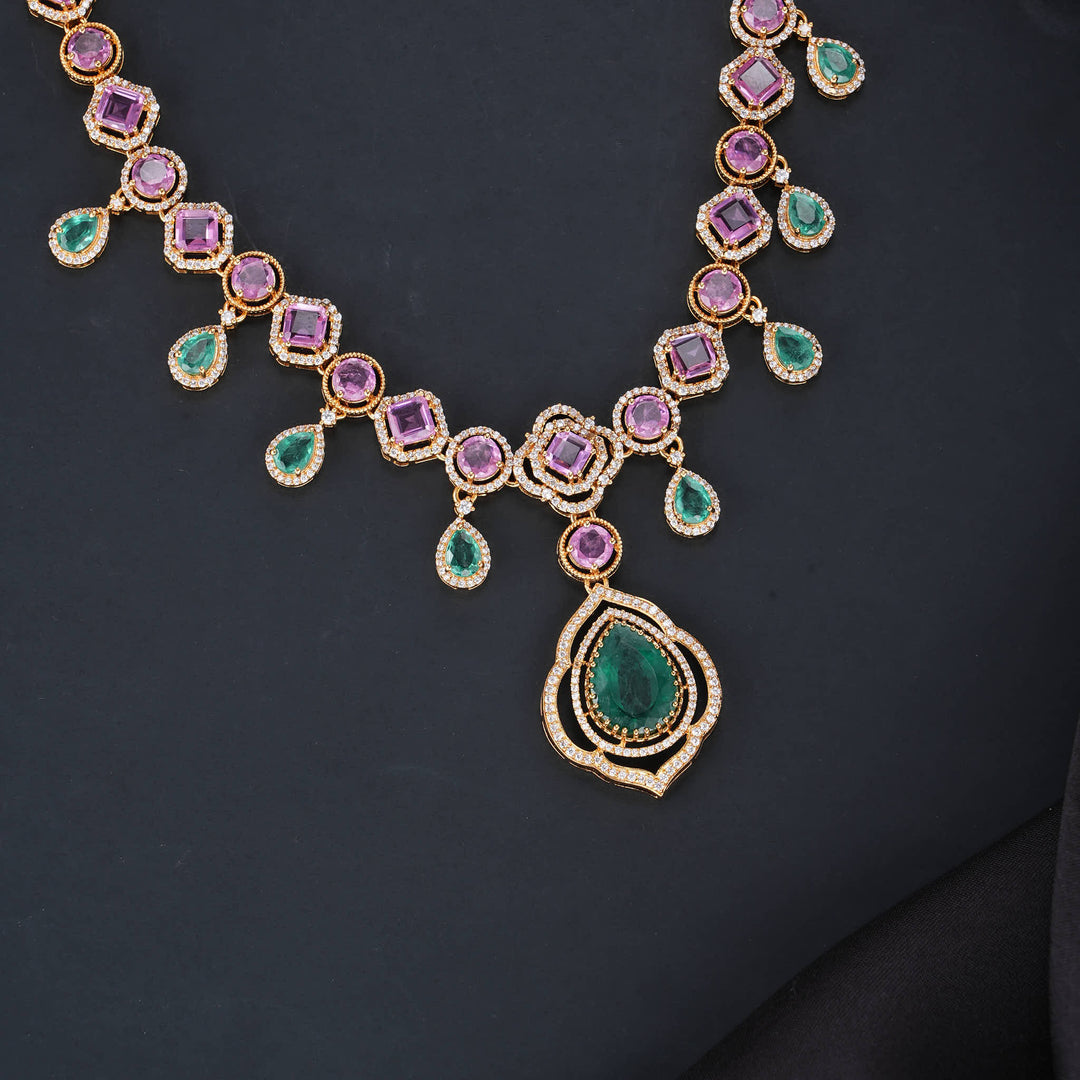 Glowing Victorian Short Necklace Set