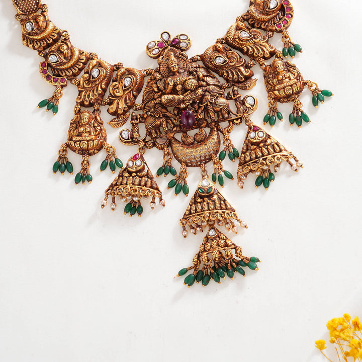 Catchy 3D Spl Short Necklace