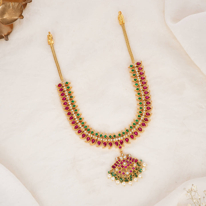 Inishkaa Reversible Kundan Short Necklace