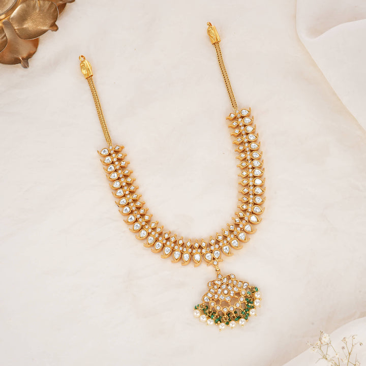 Inishkaa Reversible Kundan Short Necklace