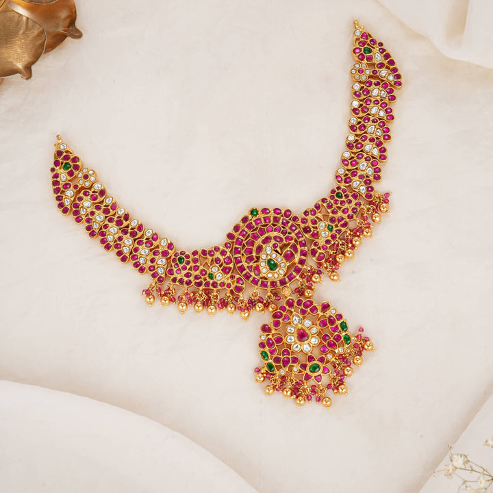 Avikaa Kundan Short Necklace