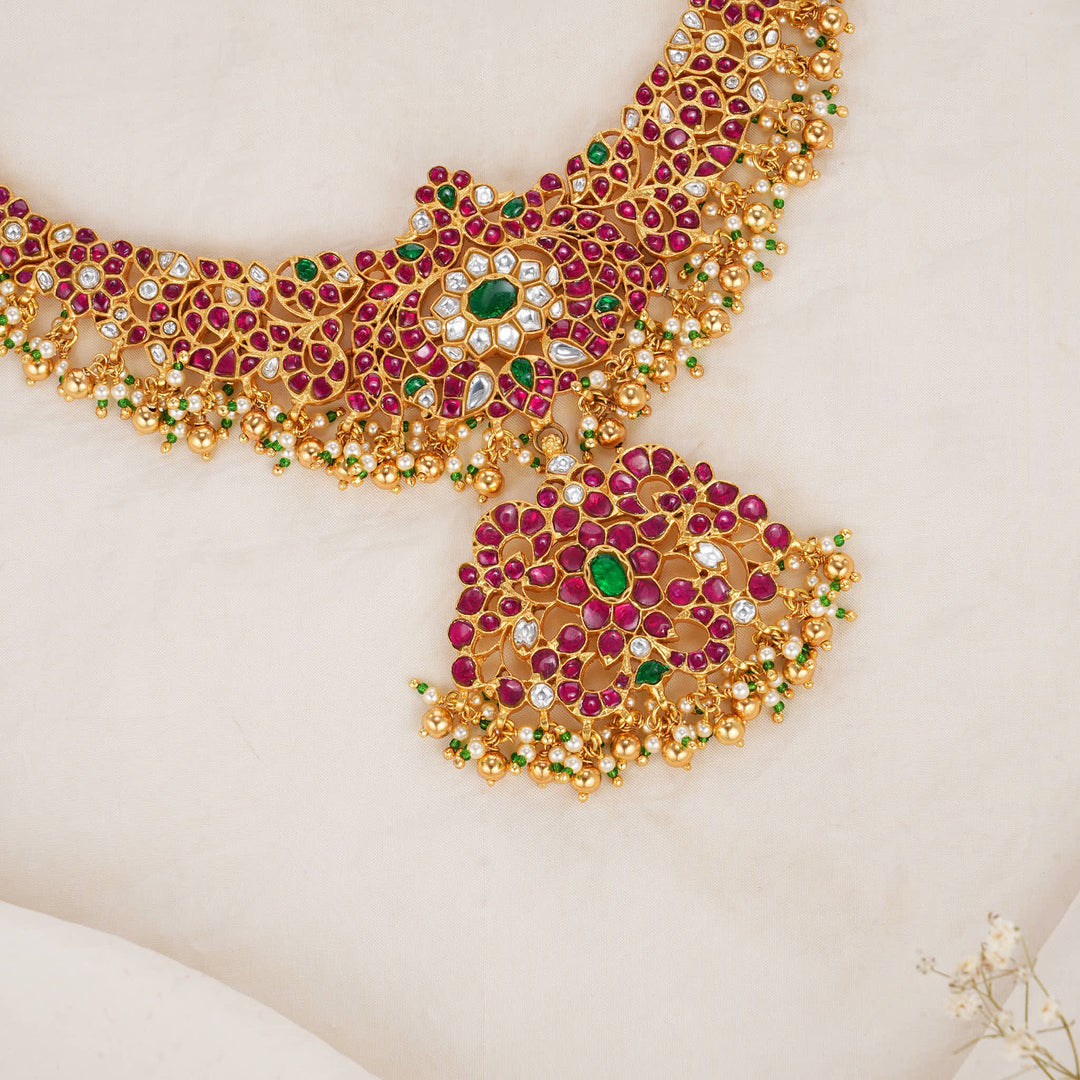 Krithika Kundan Short Necklace
