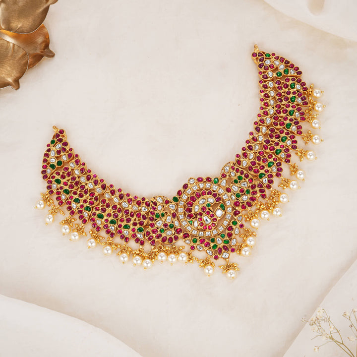 Beautiful Kundan Short Necklace