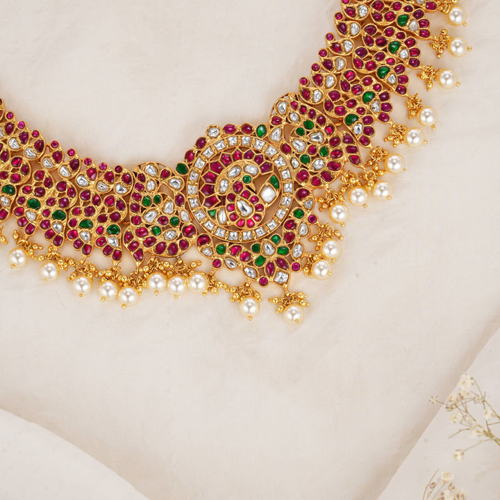 Beautiful Kundan Short Necklace
