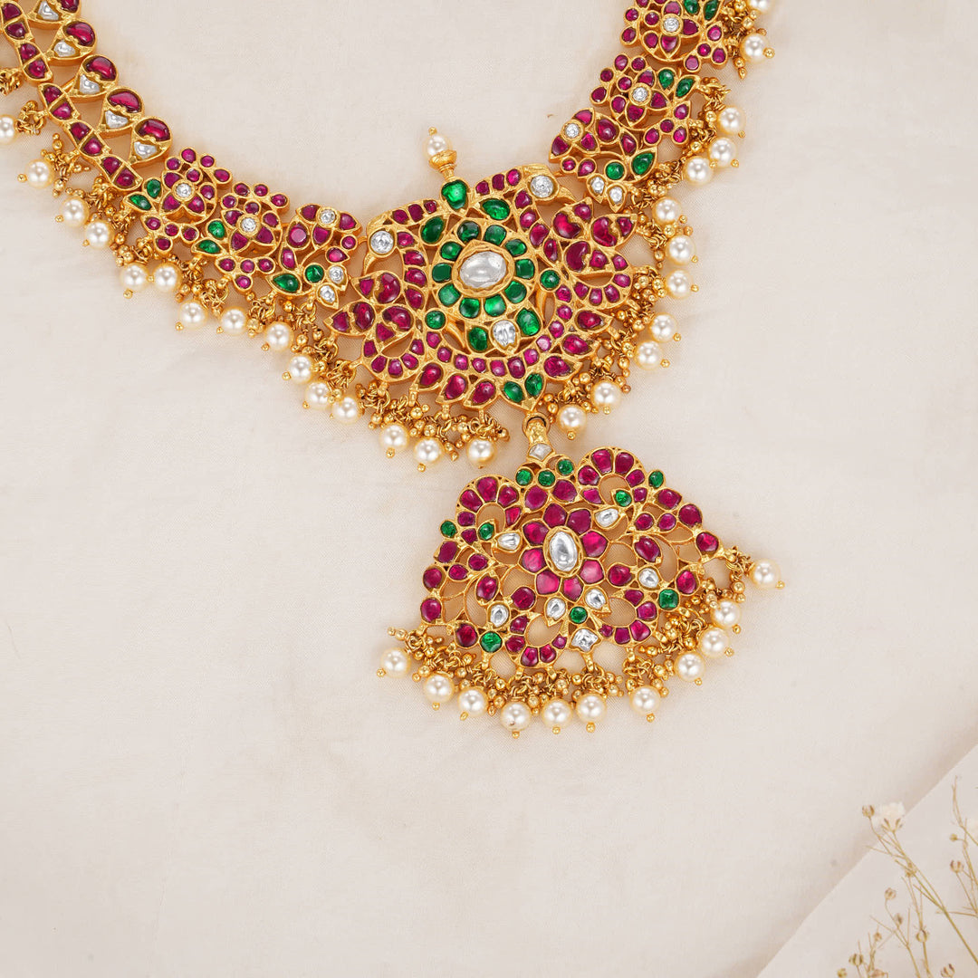 Paarnikaa Kundan Short Necklace