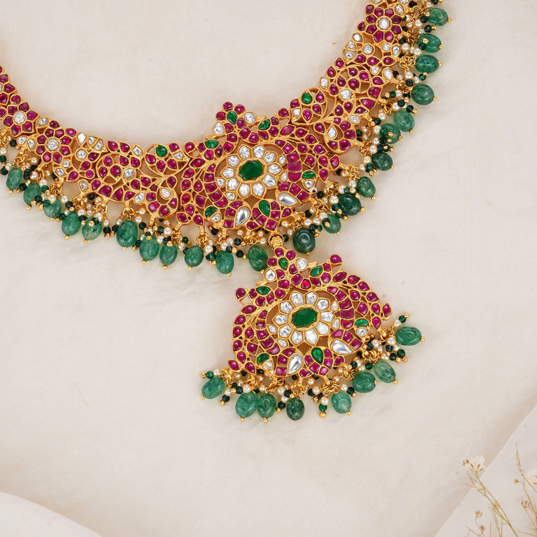 Ishmira Kundan Short Necklace