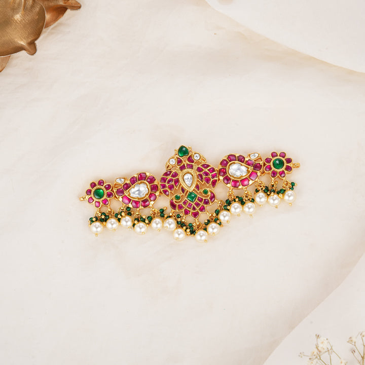 Glittering Kundan Choker