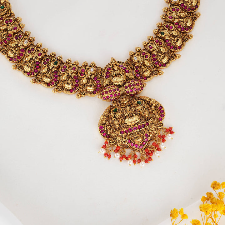 Asvikaa 3D Spl Short Necklace Set