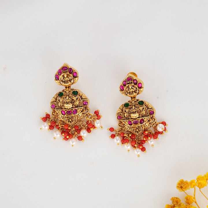 Asvikaa 3D Spl Short Necklace Set