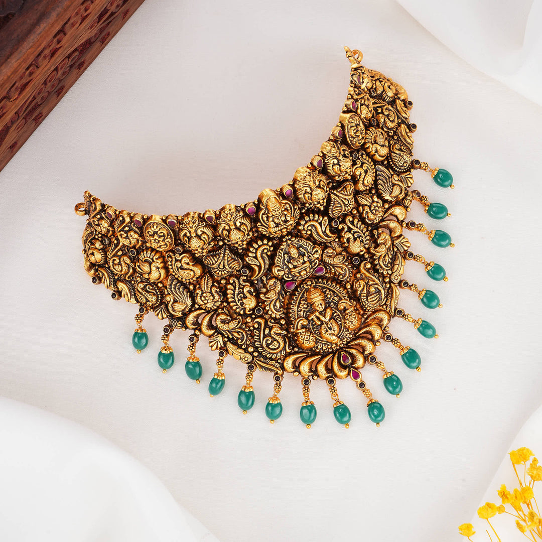 Srisha Nagas Choker