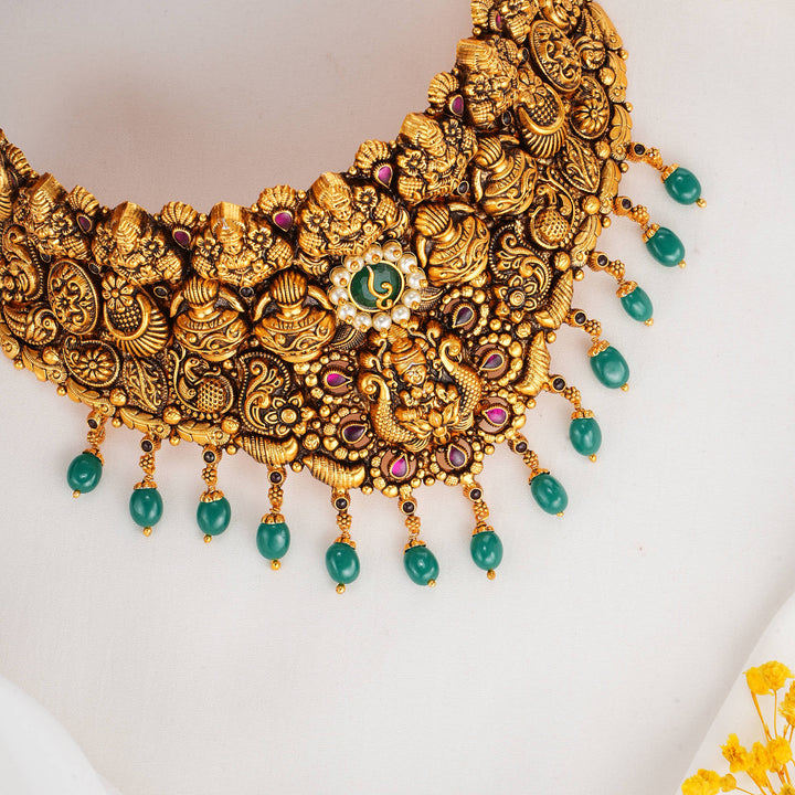 Thrishka Nagas Choker