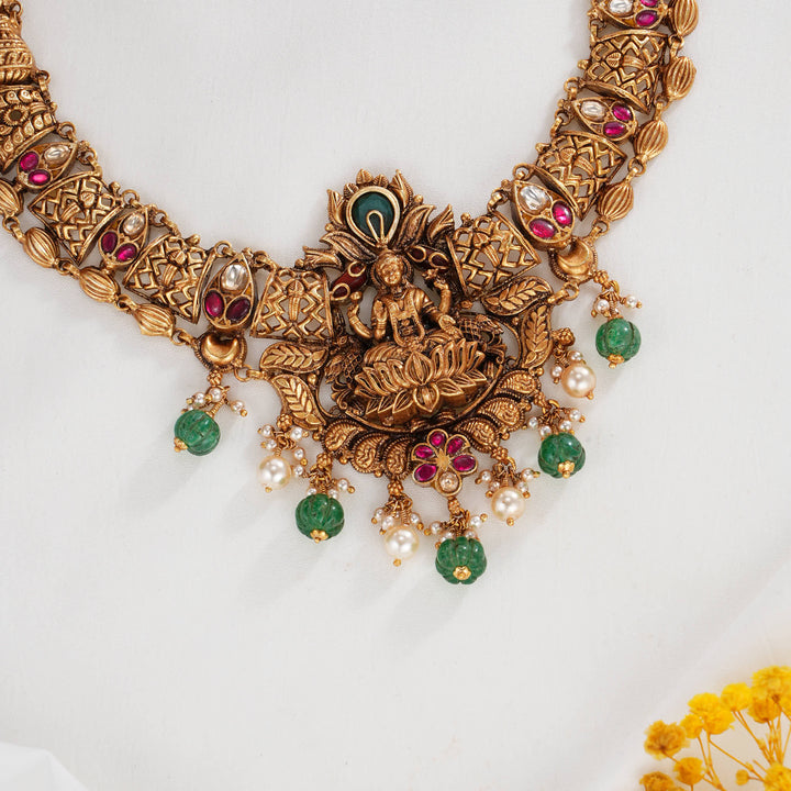 Grandeur Nagas Short Necklace