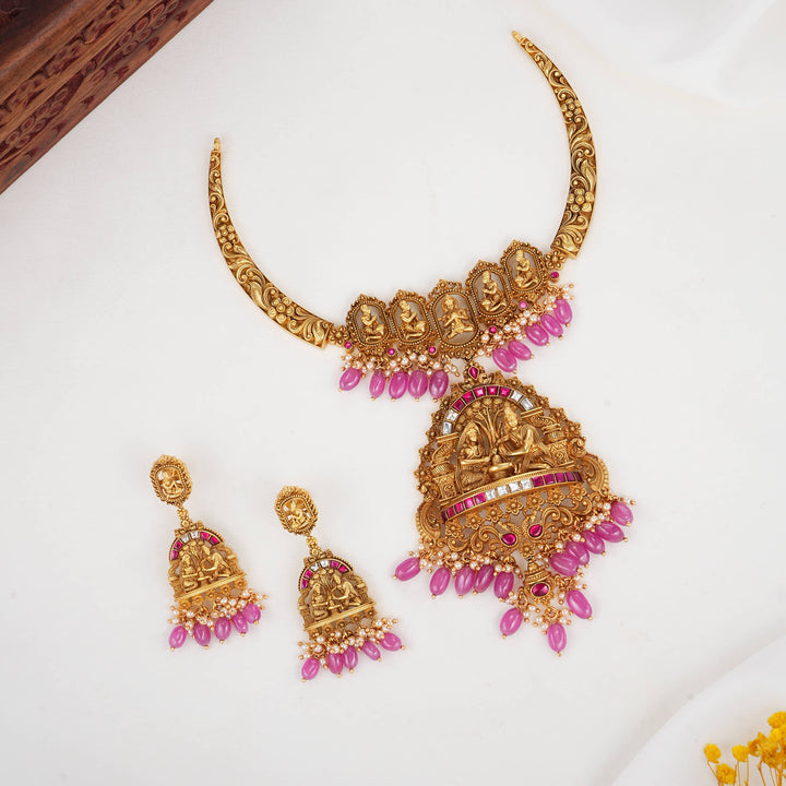 Unique 3D Spl Short Necklace Set