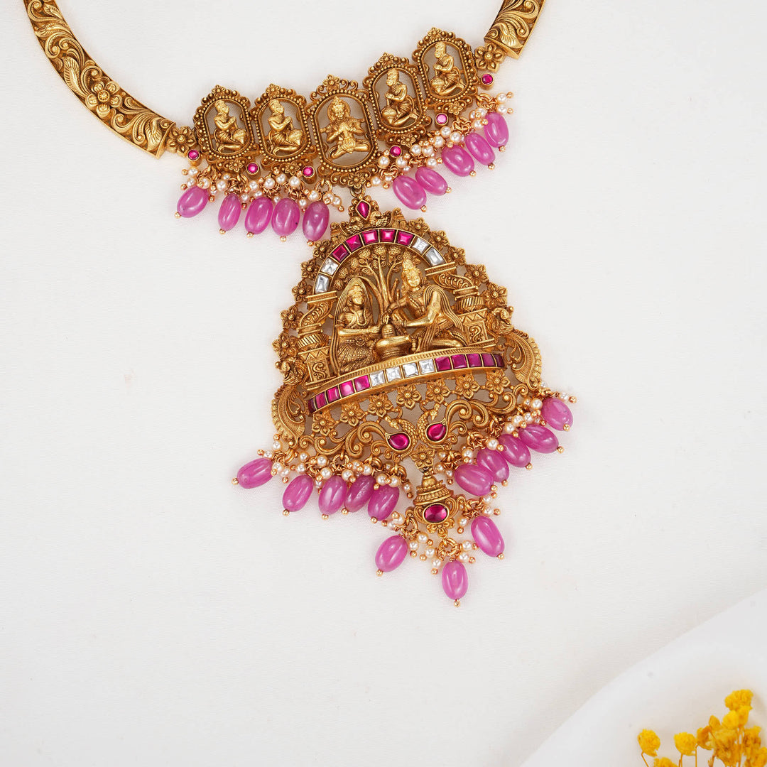 Unique 3D Spl Short Necklace Set