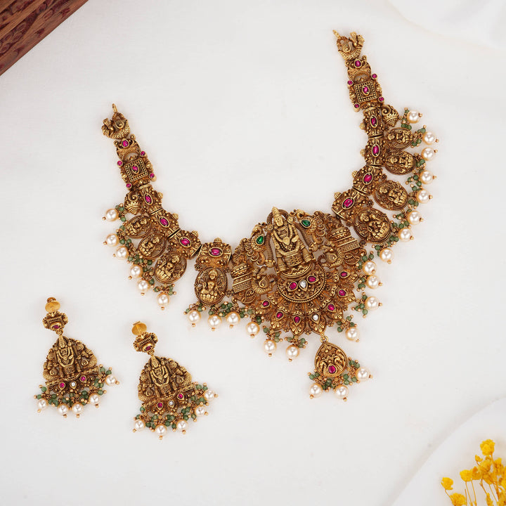 Divine Look 3D Spl Short Necklace Set