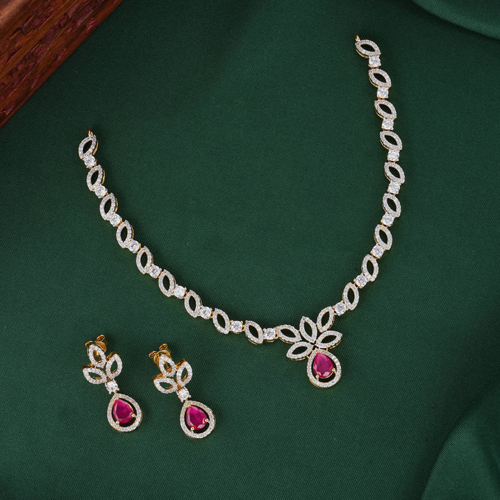 Radiant Diamond Design Necklace Set