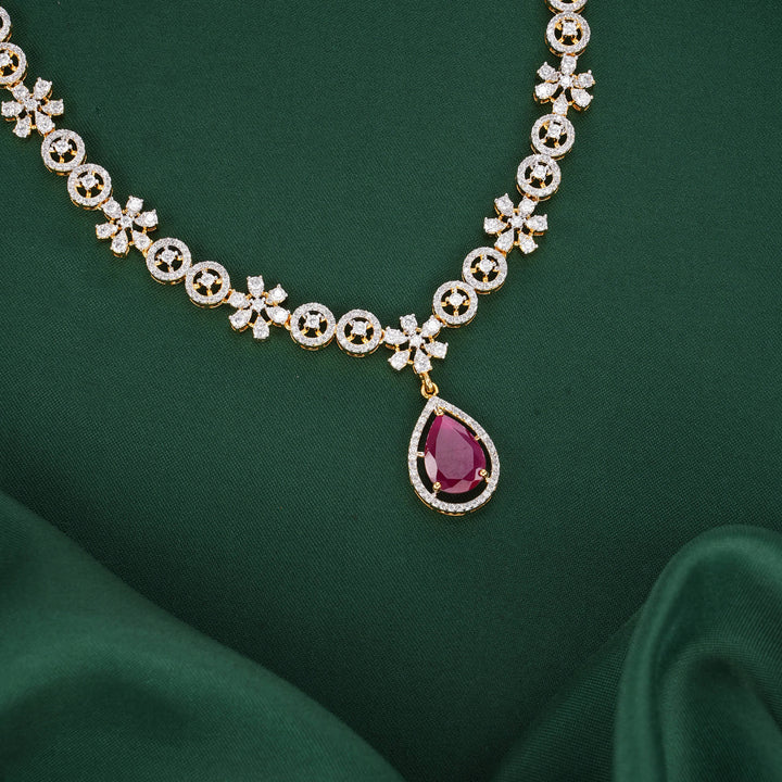Glitz Diamond Design Necklace Set