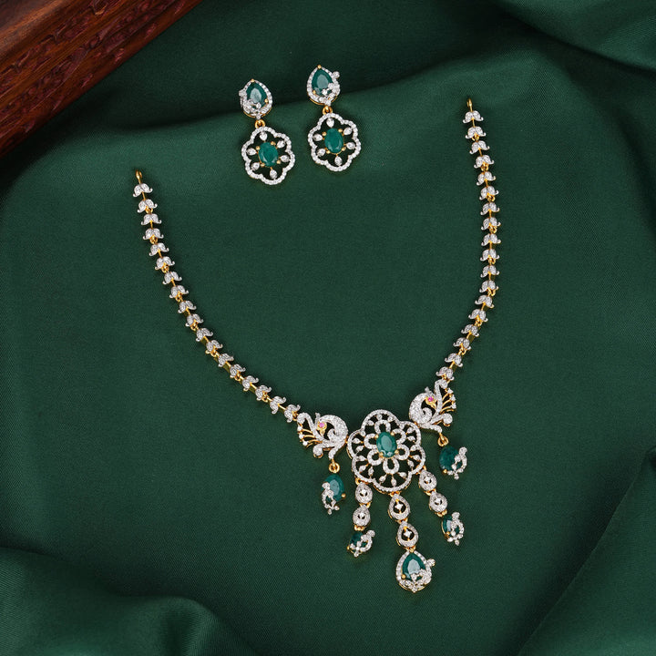 Trendy Diamond Design Necklace Set