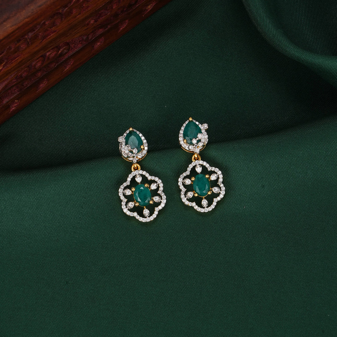 Trendy Diamond Design Necklace Set