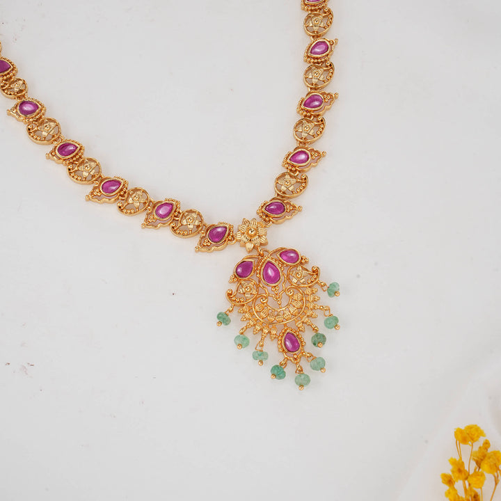 Beautiful Stone Short Necklace Set