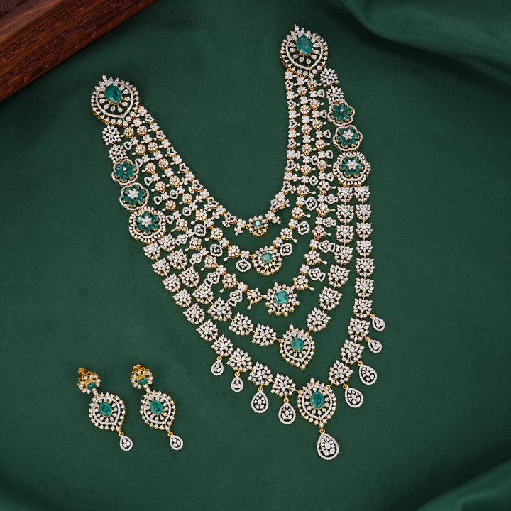 Layer Charm Diamond Design Necklace Set