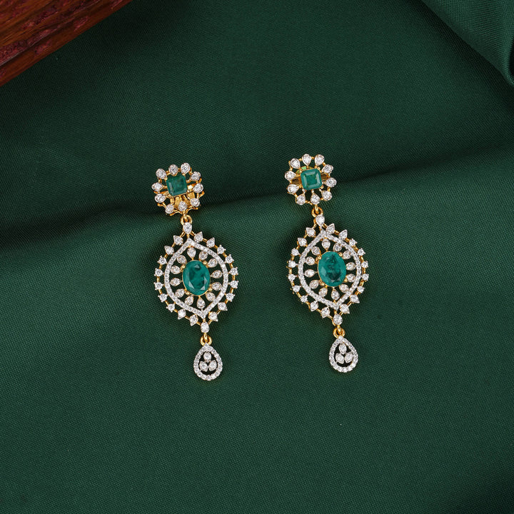Layer Charm Diamond Design Necklace Set