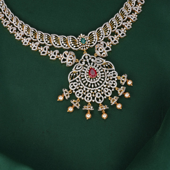 Fabulous Diamond Design Necklace Set