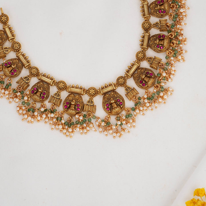 Stylish 3D Spl Short Necklace Set