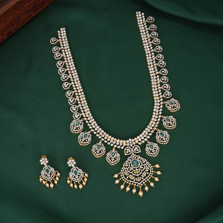 Yalisha Diamond Design Necklace Set