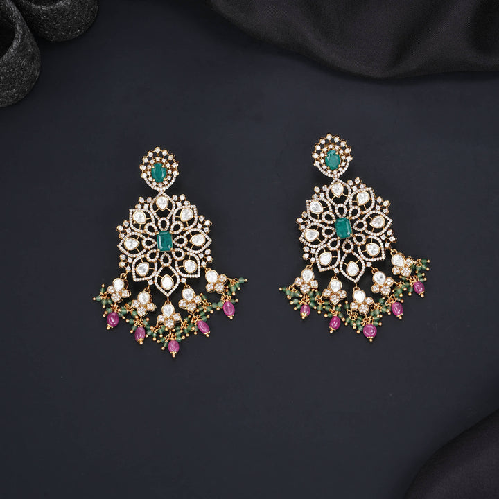 Luxurious Diamond Design Necklace Set
