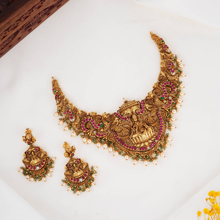 Vinthara 3D Spl Short Necklace Set