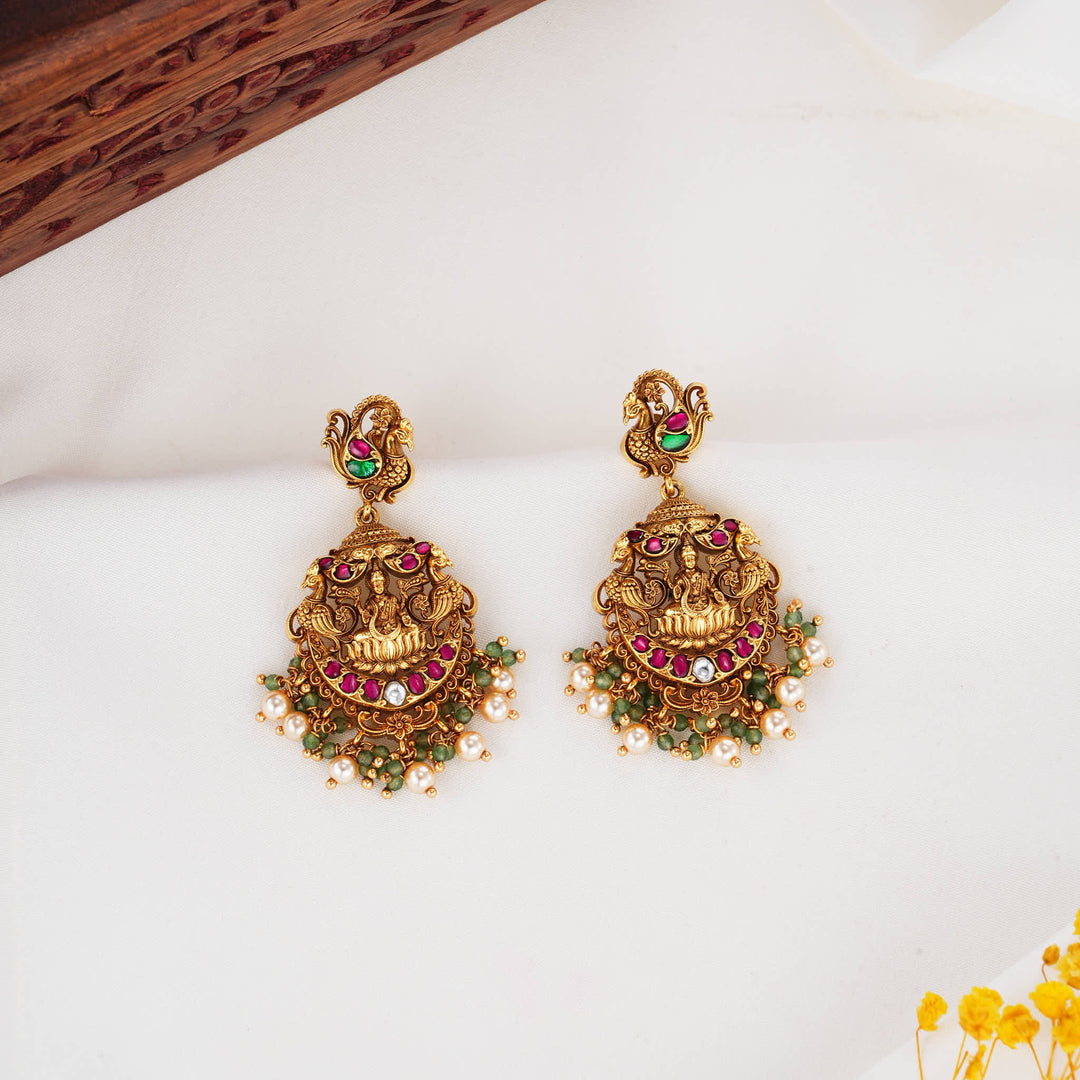 Vinthara 3D Spl Short Necklace Set