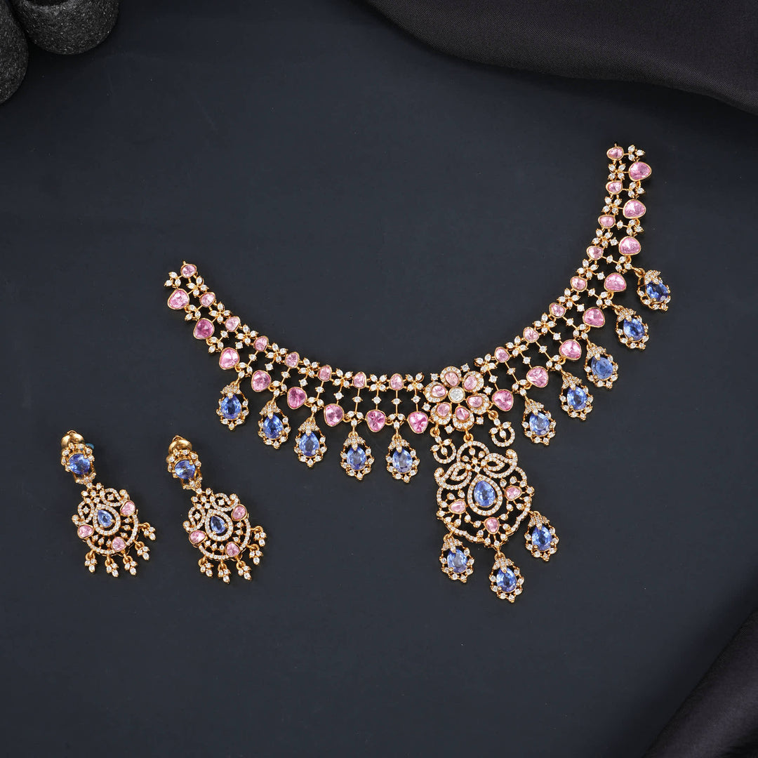Charming Victorian Short Necklace Set