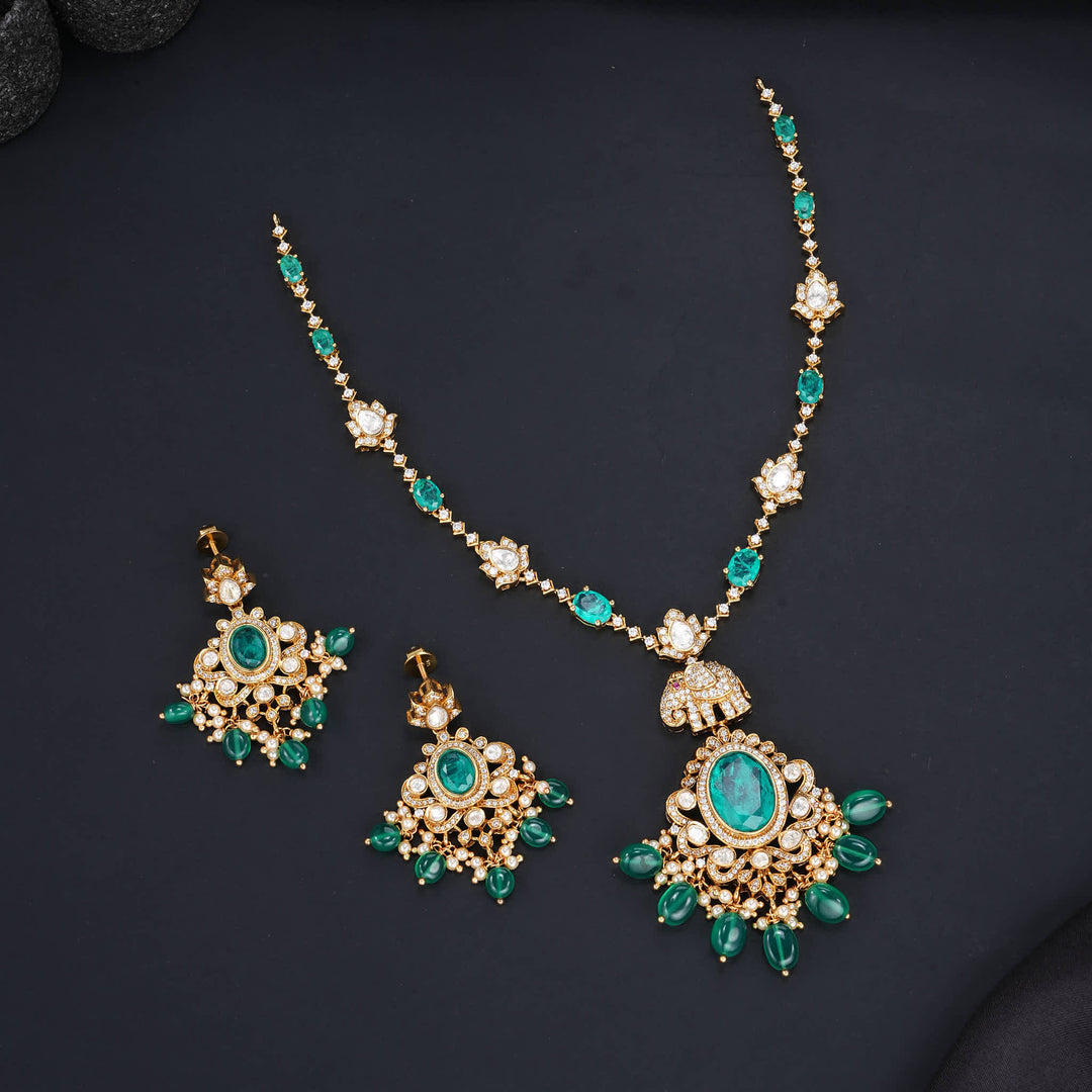Grand Luxe Victorian Short Necklace Set