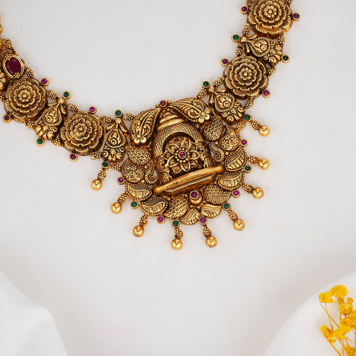 Nithisha Nagas Short Necklace