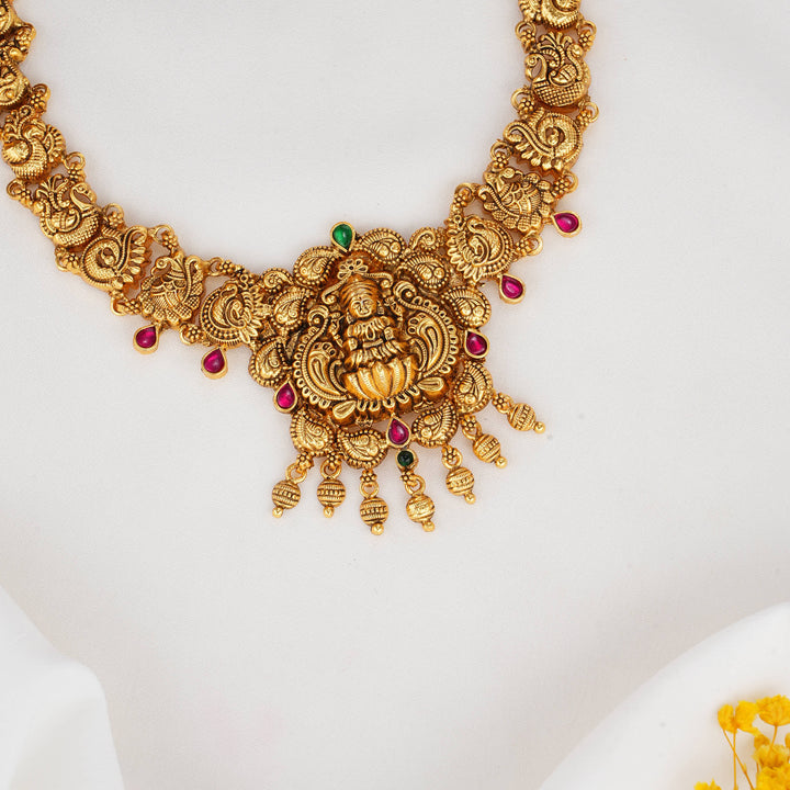 Ghazal Nagas Short Necklace