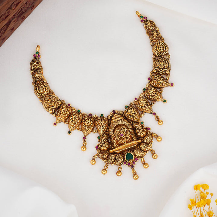 Opulent Nagas Short Necklace