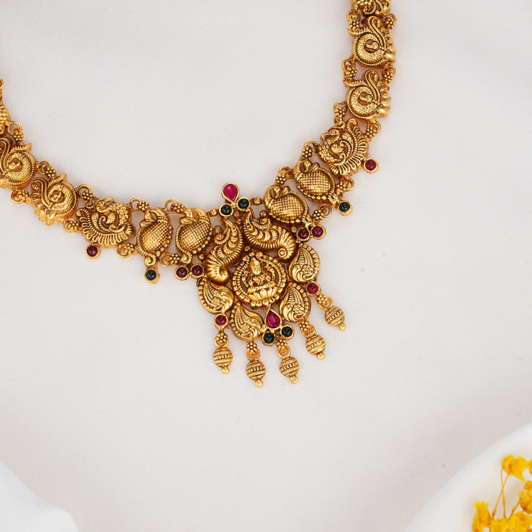 Extraordinary Nagas Short Necklace