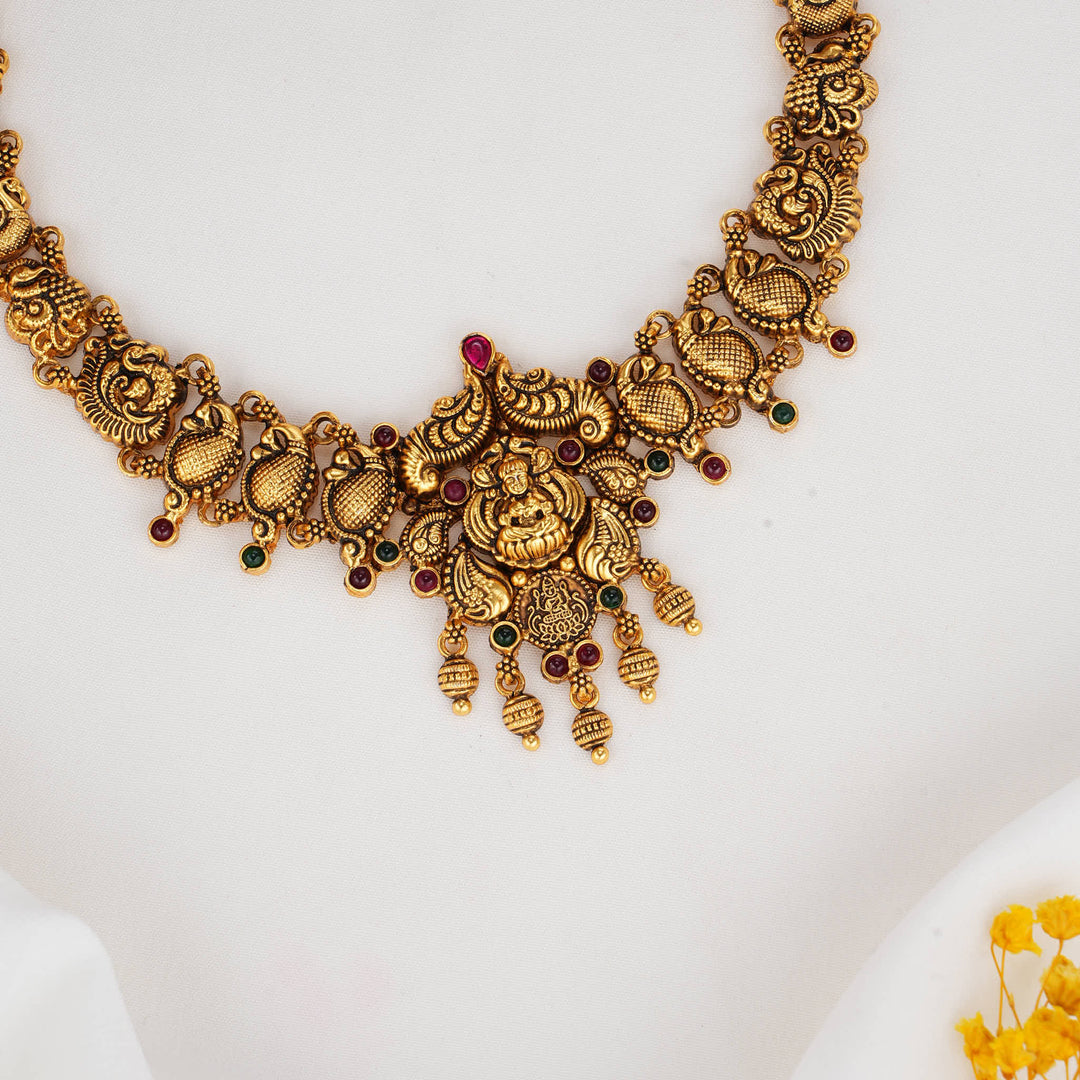 Shining Nagas Short Necklace