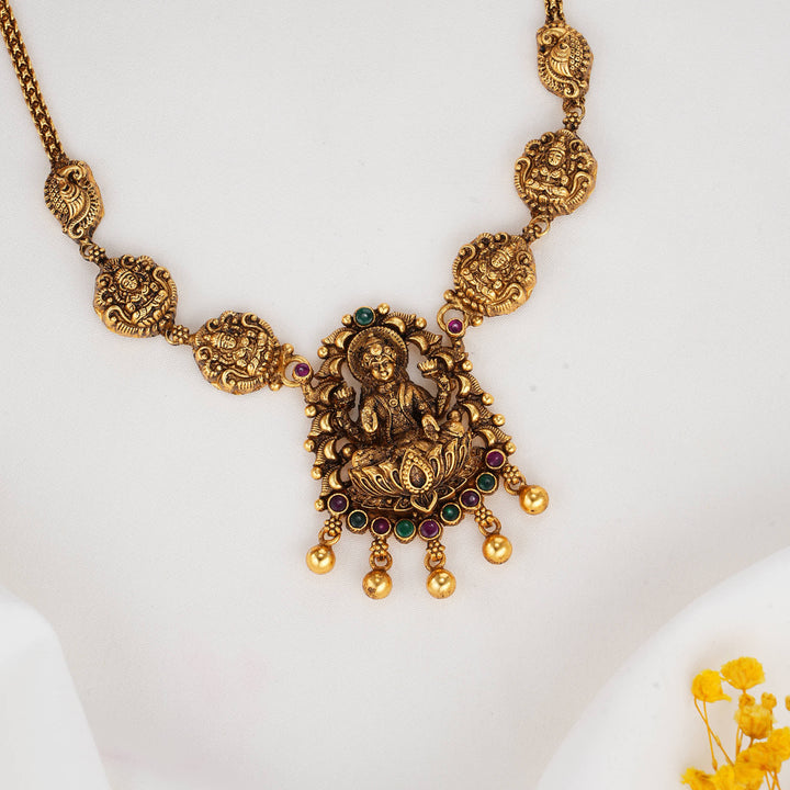 Unique Nagas Short Necklace