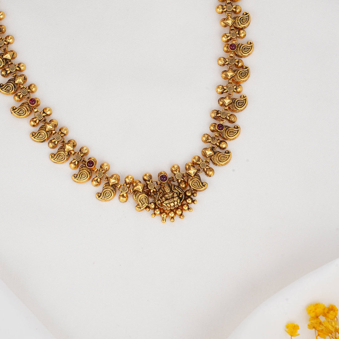 Amazing Nagas Short Necklace