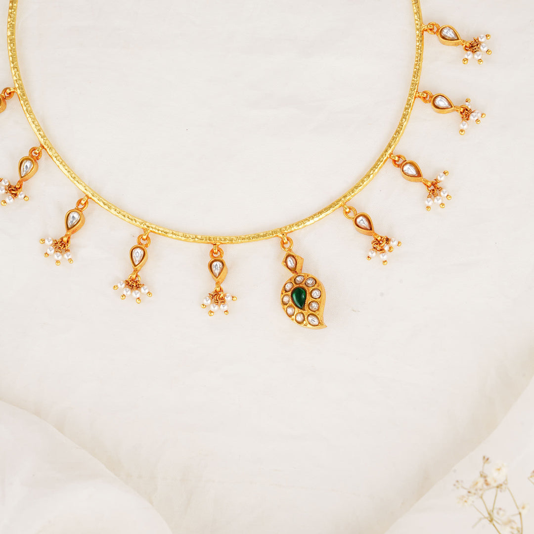 Charming Hasli Reversible Necklace